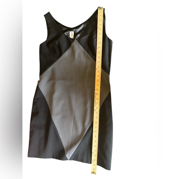 Women’s Abate Black and Gray Diamond Dress Size 12 Side Zip Knee Length - Picture 6 of 10